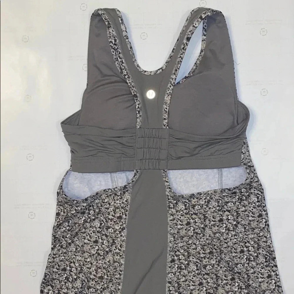 Lululemon Tone-It Tank Gray Size 6 - Picture 7 of 7